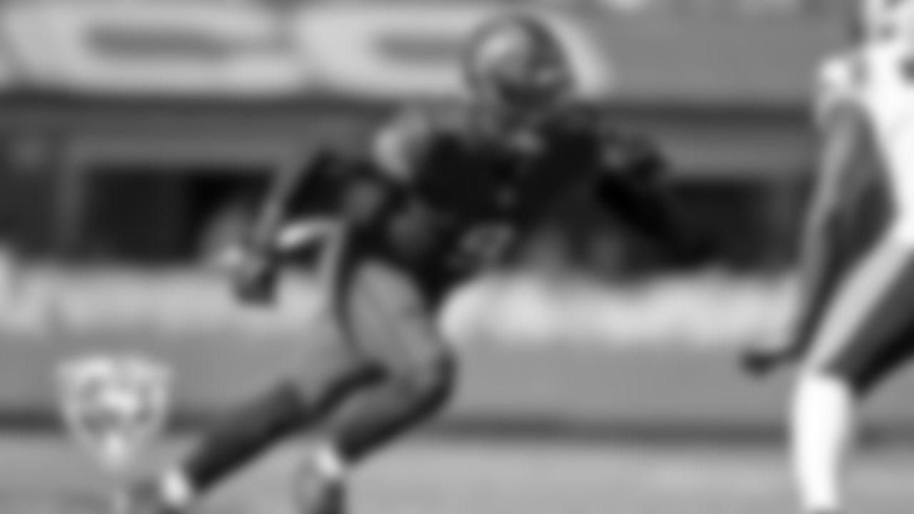 Joe-Tryon-Shoyinka-14