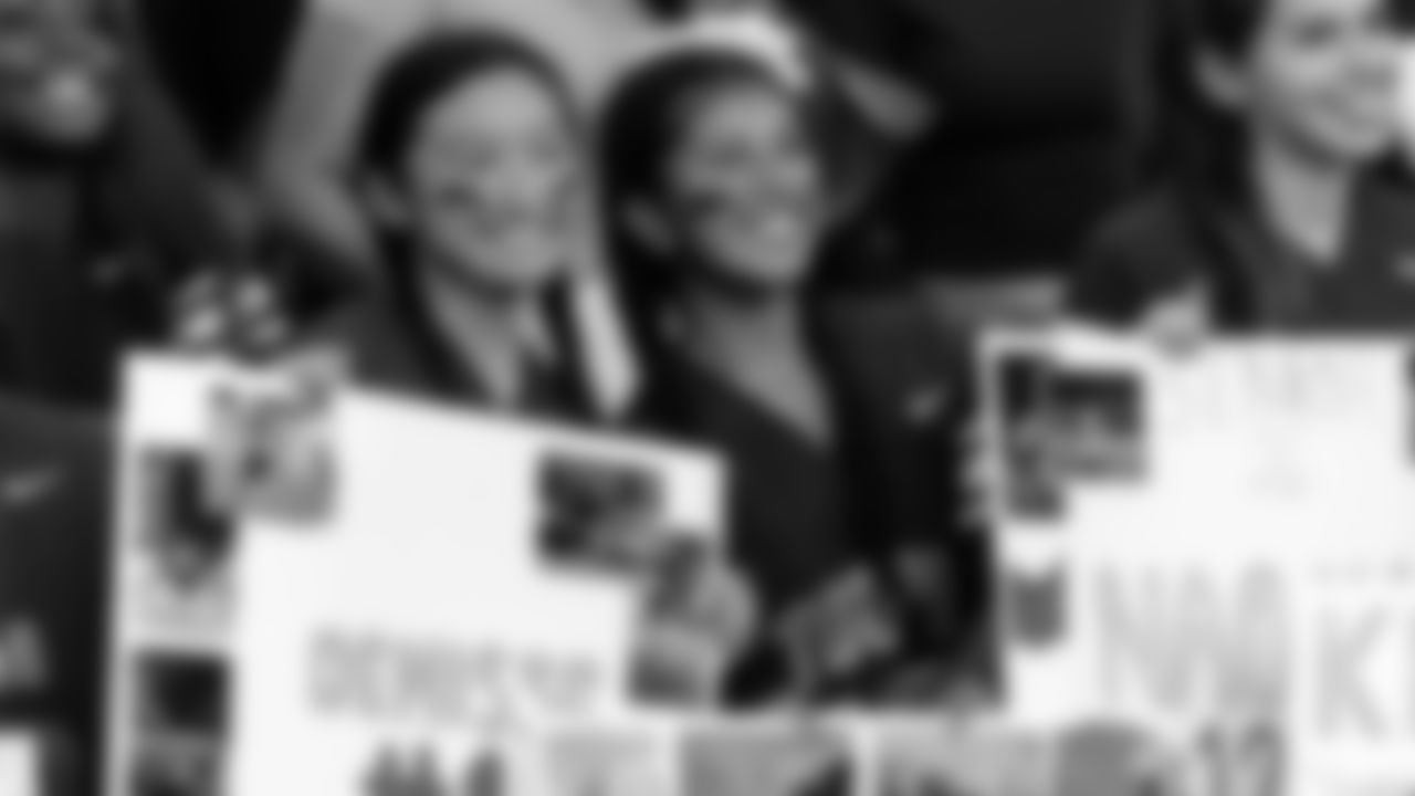 Senior Night _0021__MJ18299.jpg