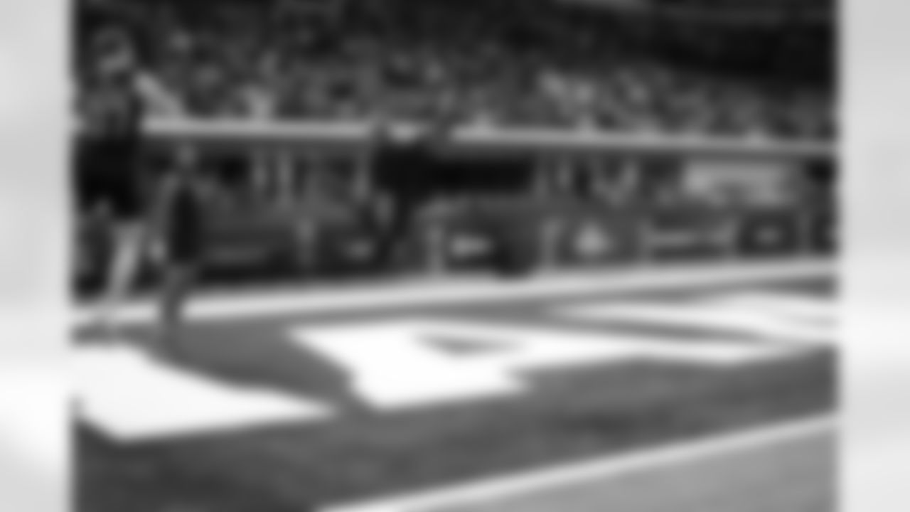 Notre Dame running back Jeremiyah Love (11) participates in a drill during the 2026 NFL Scouting Combine on Saturday, February 28, 2026 in Indianapolis, Indiana. (Cooper Neill/NFL)