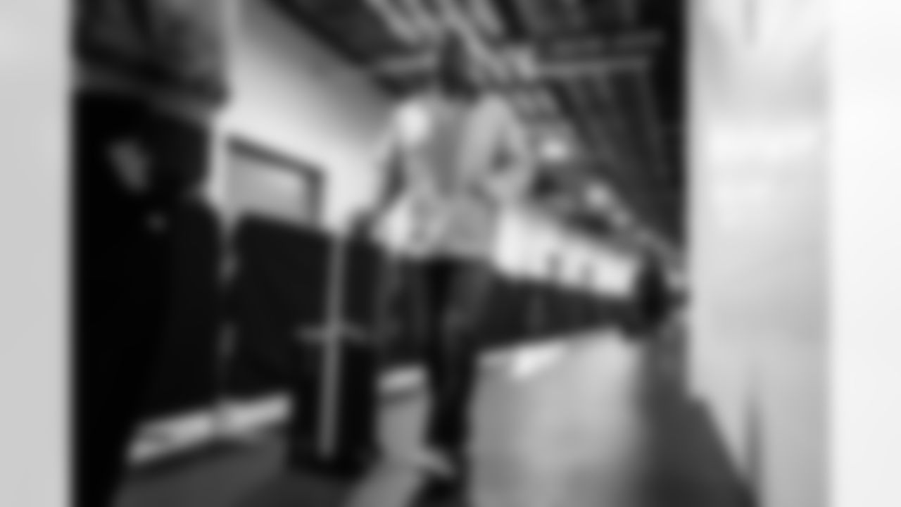 CB Cam Taylor-Britt arrives at Acrisure Stadium ahead of Week 11 against the Steelers in Pittsburgh, Sunday, Nov. 16, 2025.