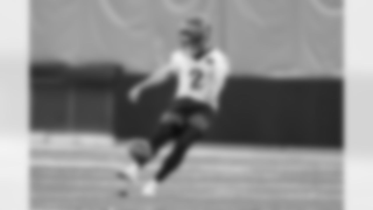 K Evan McPherson during practice at the IEL Indoor Facility, Thursday, Dec. 18, 2025.