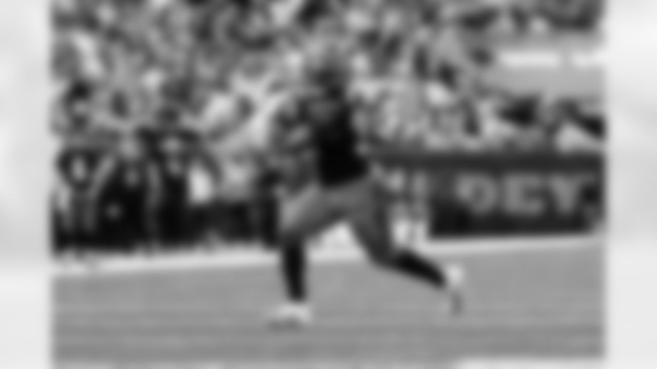 RB Samaje Perine runs for a touchdown during Week 8 against the New York Jets, Sunday, Oct. 26, 2025