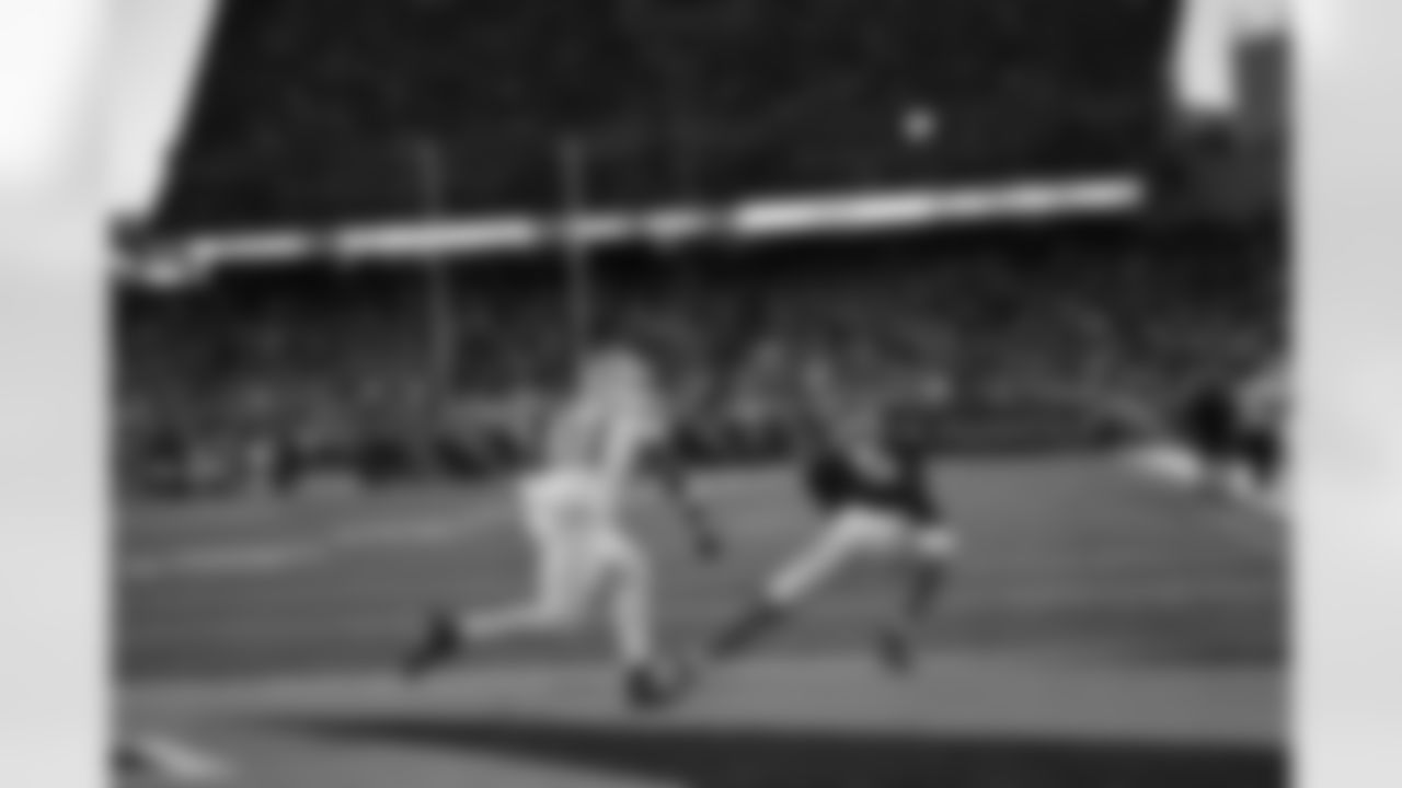 WR Tee Higgins scores a touchdown in the fourth quarter during Week 5 against the Detroit Lions, Sunday, Oct. 5, 2025.