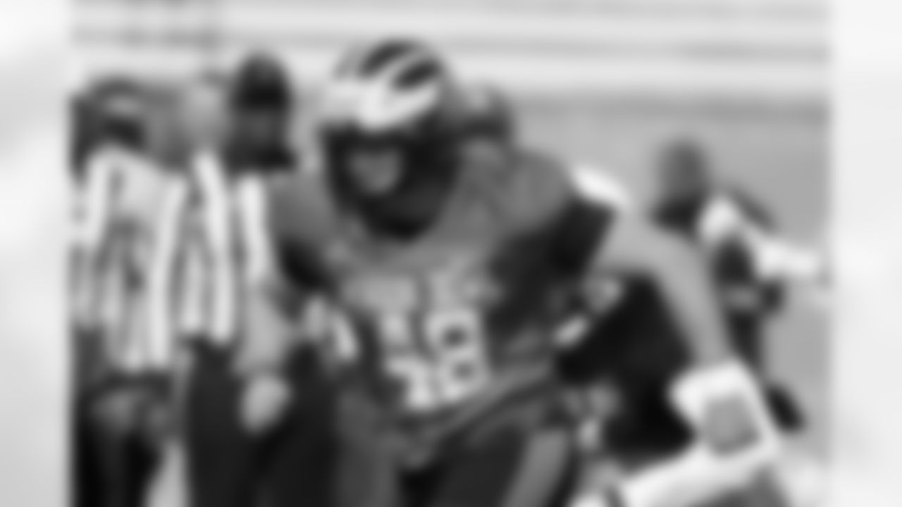 National team long snapper William Wagner of Michigan (48) runs through drills during practice for the Senior Bowl NCAA college football game, Wednesday, Jan. 29, 2025, in Mobile, Ala. (AP Photo/Butch Dill)