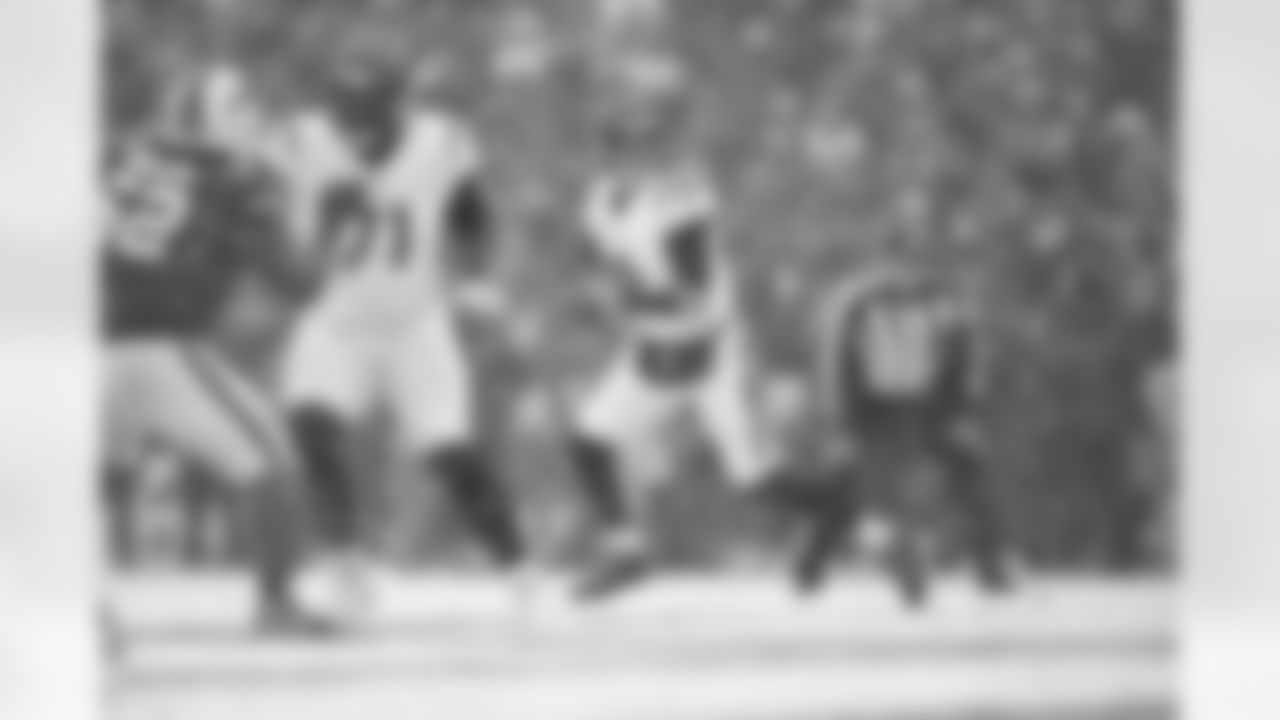 QB Joe Burrow looks to throw during Week 14 against the Buffalo Bills, Sunday, Dec. 7, 2025.