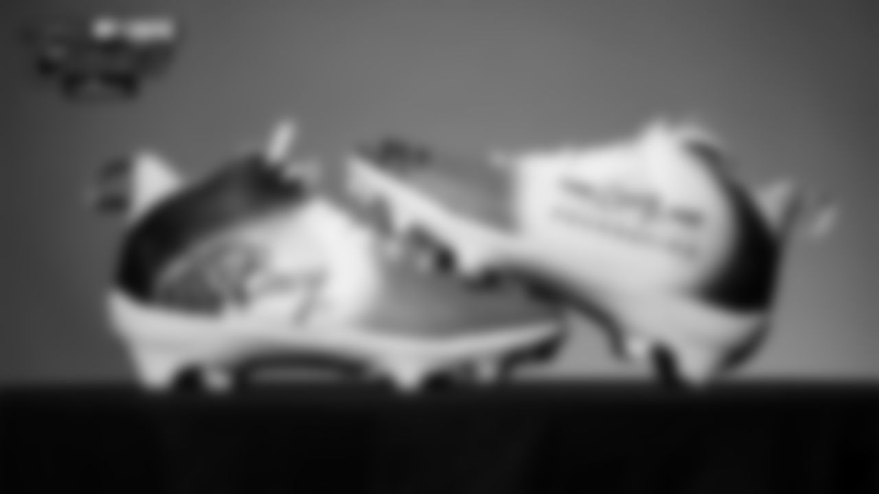 C Ted Karras' cleats for the 2025 MyCauseMyCleats game in Week 12 2025.