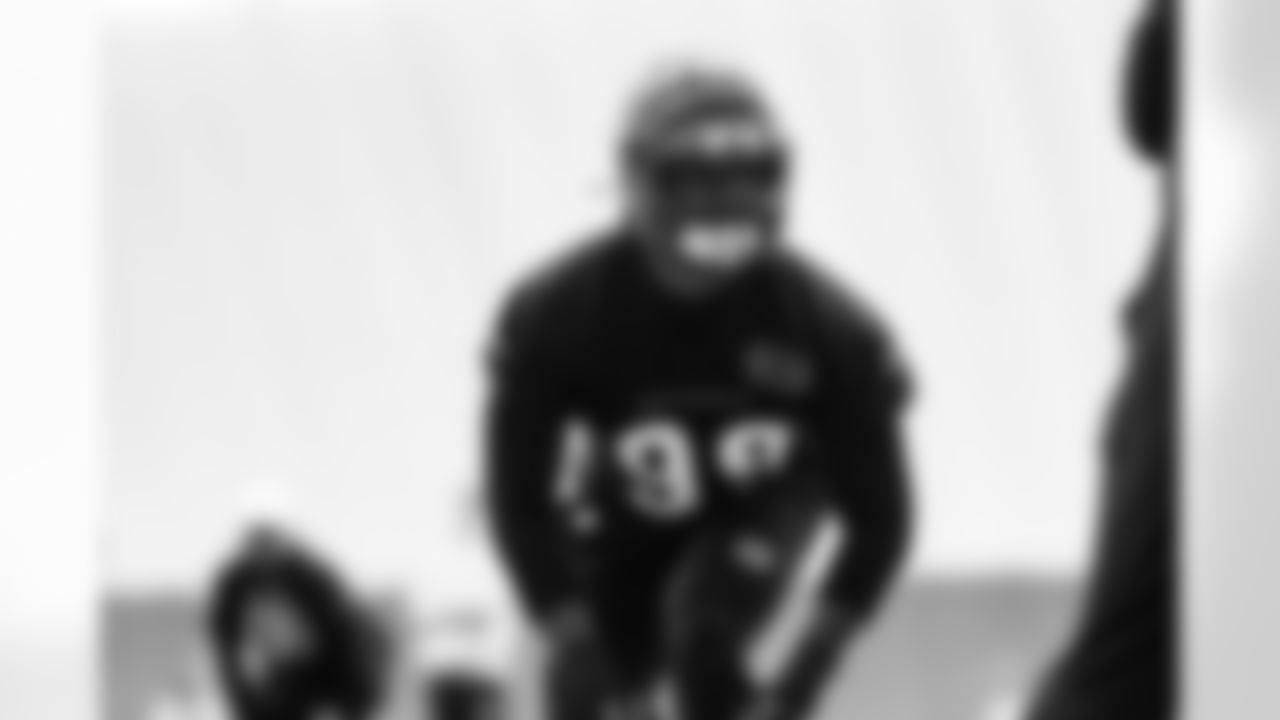 DE Myles Murphy during practice at the IEL Indoor Facility, Monday, Nov. 10, 2025.