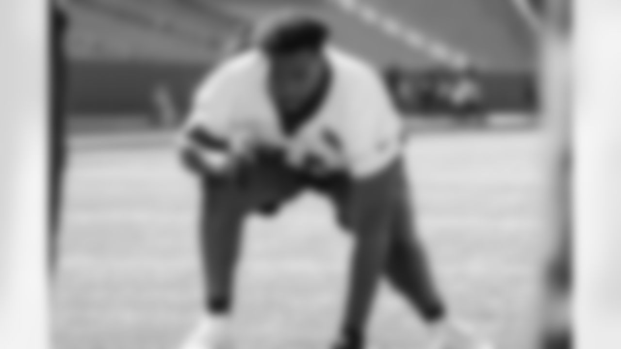 OT Jalen Rivers goes through a drill during rookie minicamp at Paycor Stadium, Friday, May 9, 2025.