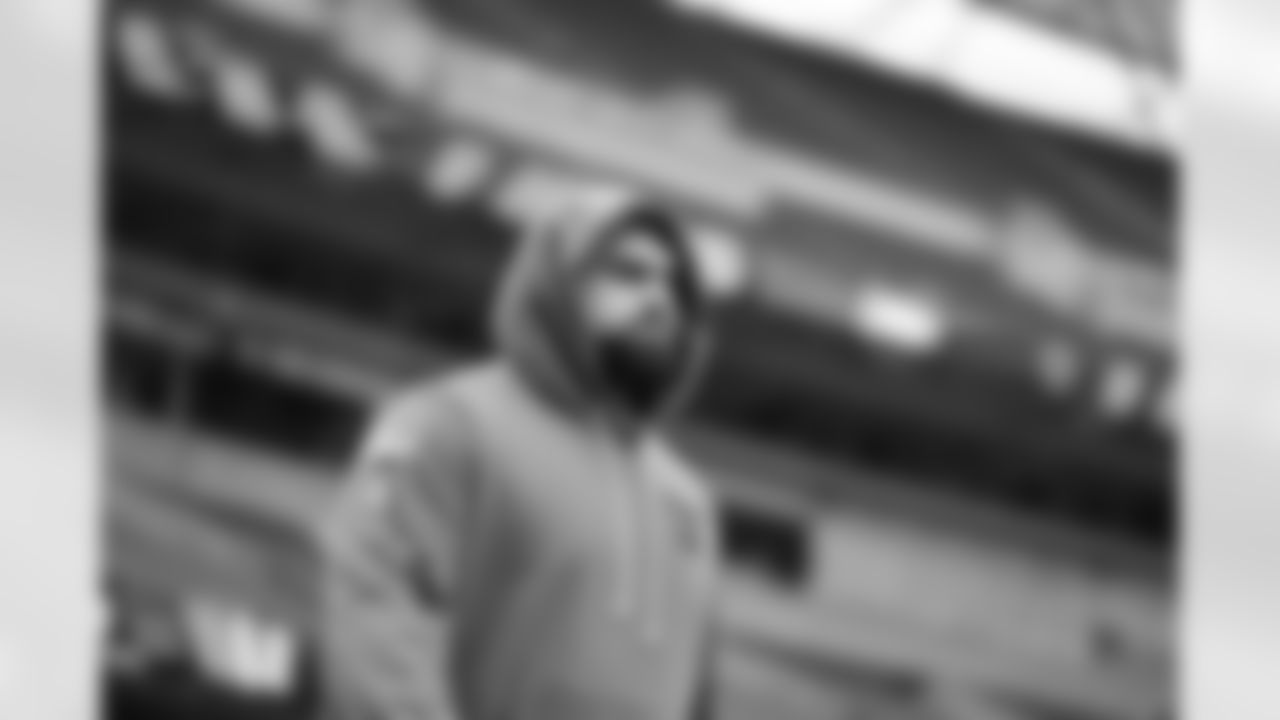 G Dylan Fairchild ahead of Week 9 against the Bears, Sunday, Nov. 2, 2025.