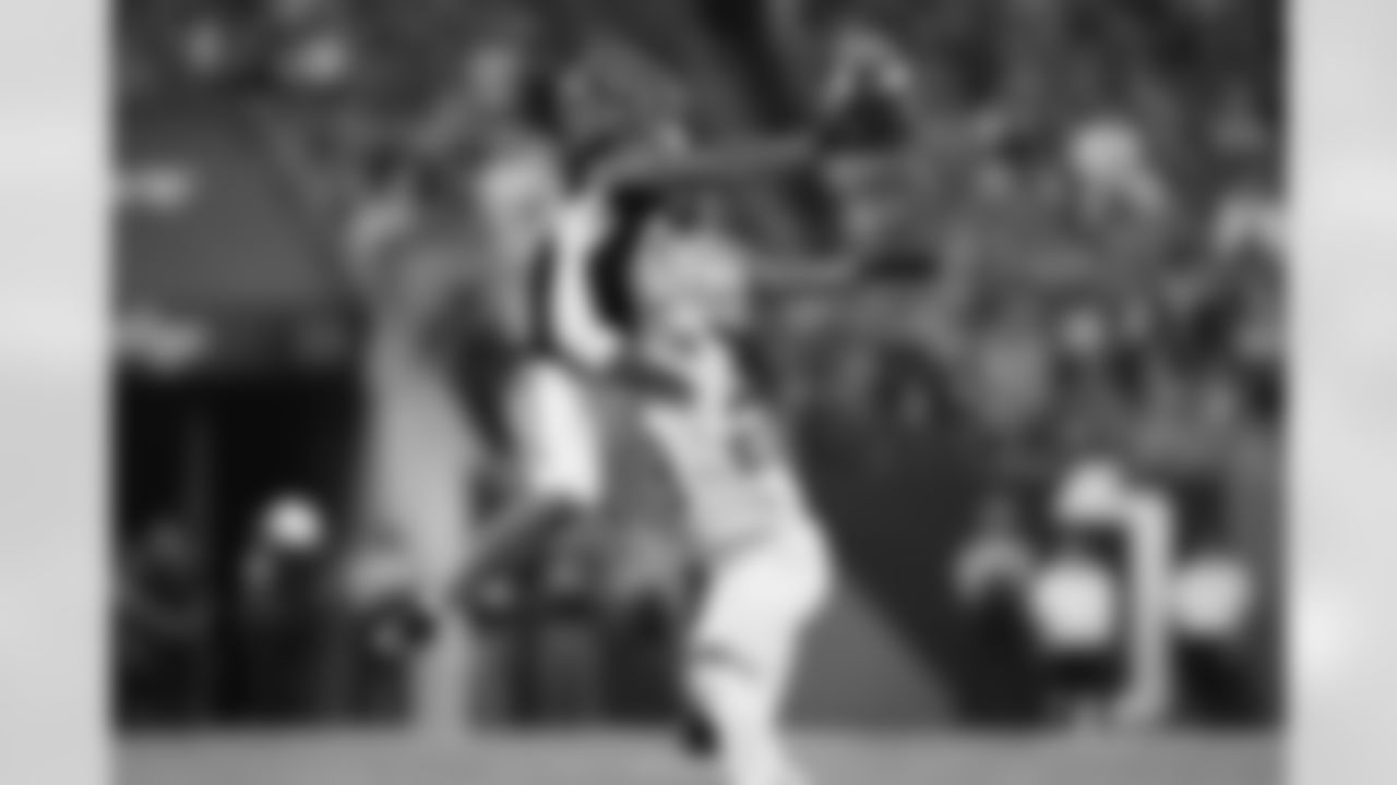 WR Andrei Iosivas makes a catch during Week 5 against the Detroit Lions, Sunday, Oct. 5, 2025.