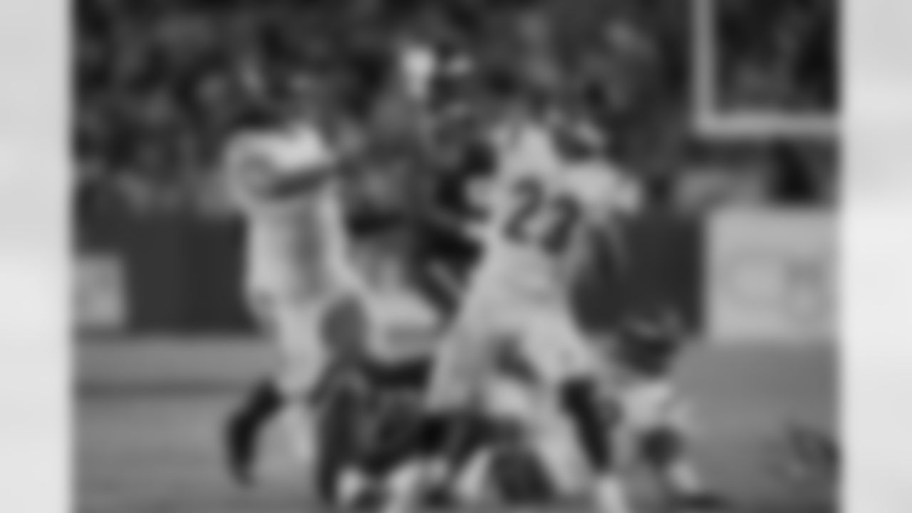 CB Dax Hill celebrates a tackle against the Buccaneers in Tampa, Sunday, December 18, 2022.