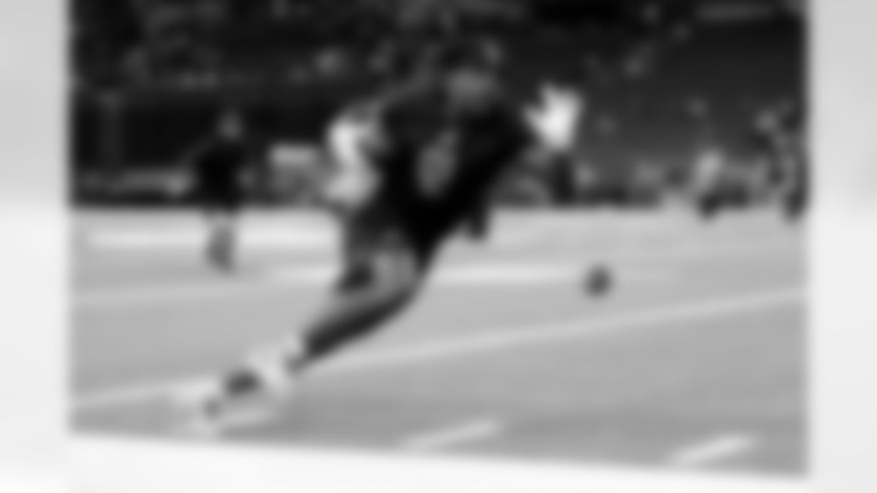 LSU wide receiver Aaron Anderson (01) participates in a drill during the 2026 NFL Scouting Combine on Saturday, February 28, 2026 in Indianapolis, Indiana. (Lauren Leigh Bacho/NFL)