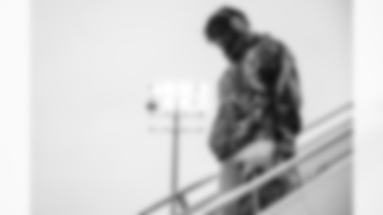 LB Demetrius Knight Jr. arrives in Buffalo ahead of Week 14 against the Bills, Saturday, Dec. 6, 2025.