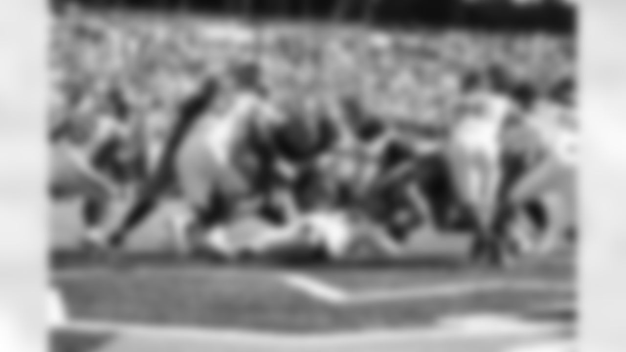 QB Joe Flacco sneaks in a touchdown during Week 8 against the New York Jets, Sunday, Oct. 26, 2025