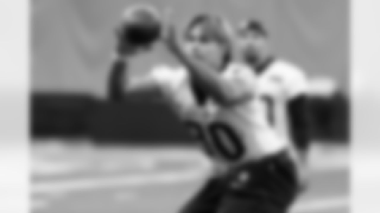 WR Andrei Iosivas catches a pass during practice at the IEL Indoor Facility, Thursday, Sept. 25, 2025.