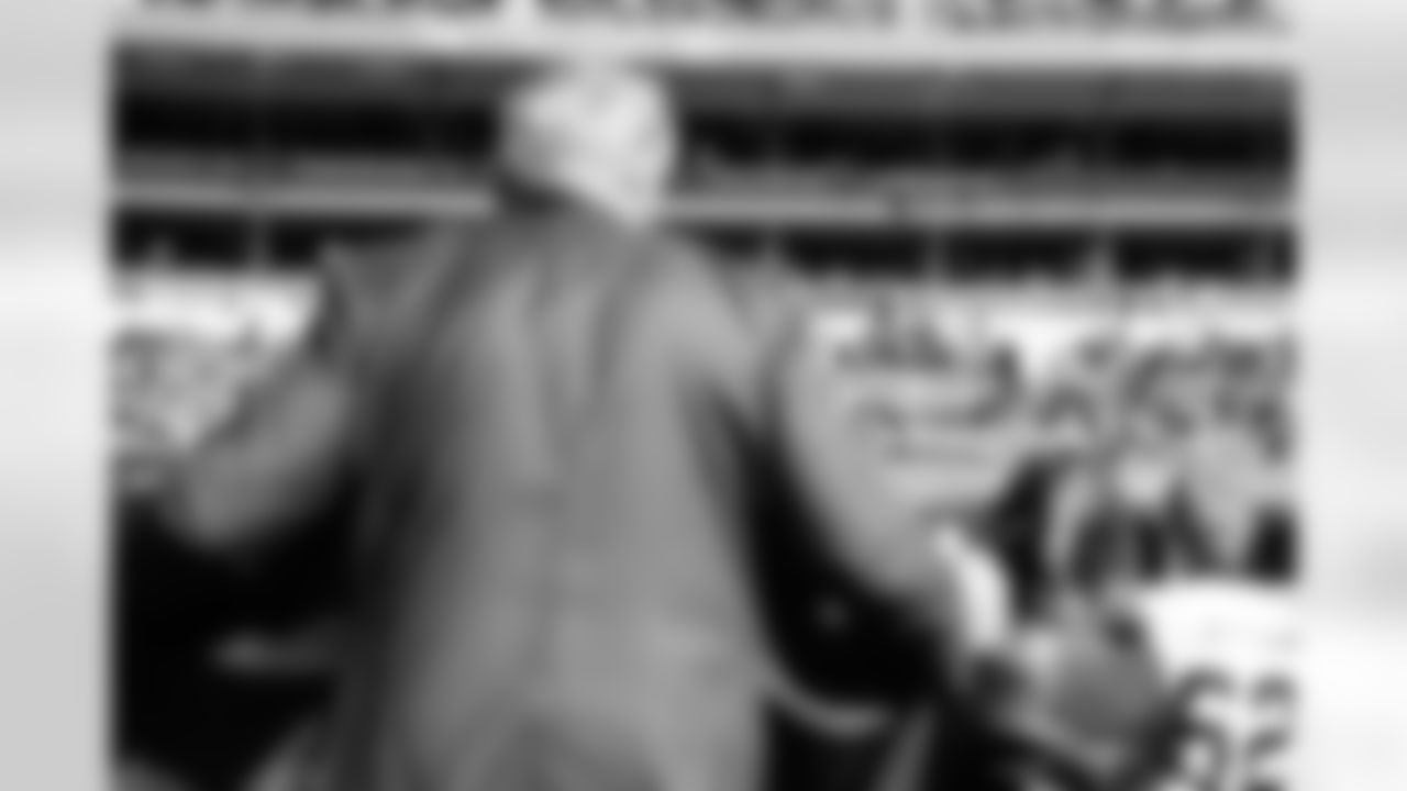 View the best photos from the 2025 Ring of Honor Halftime ceremony, honoring inductees Lemar Parrish and Dave Lapham, Sunday, Oct. 26, 2025.