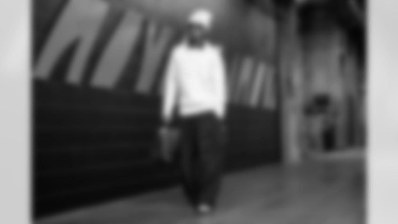 CB DJ Turner II arrives at Paycor Stadium ahead of Week 17 against the Arizona Cardinals, Sunday, Dec. 28, 2025.