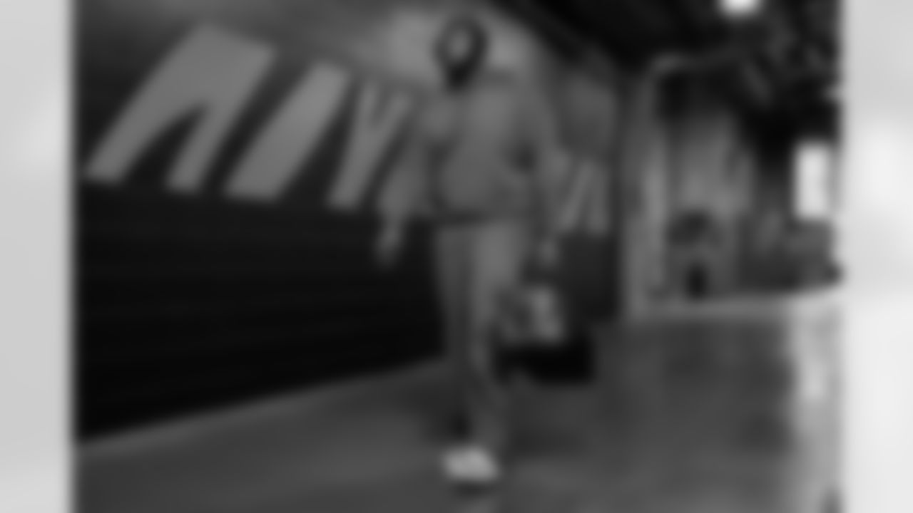 G Jalen Rivers arrives at Paycor Stadium ahead of Week 9 against the Chicago Bears, Sunday, Nov. 2, 2025.