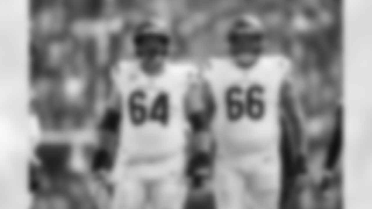 G Dalton Risner and C Ted Karras during Week 3 against the Minnesota Vikings, Sunday, Sept. 21, 2025.