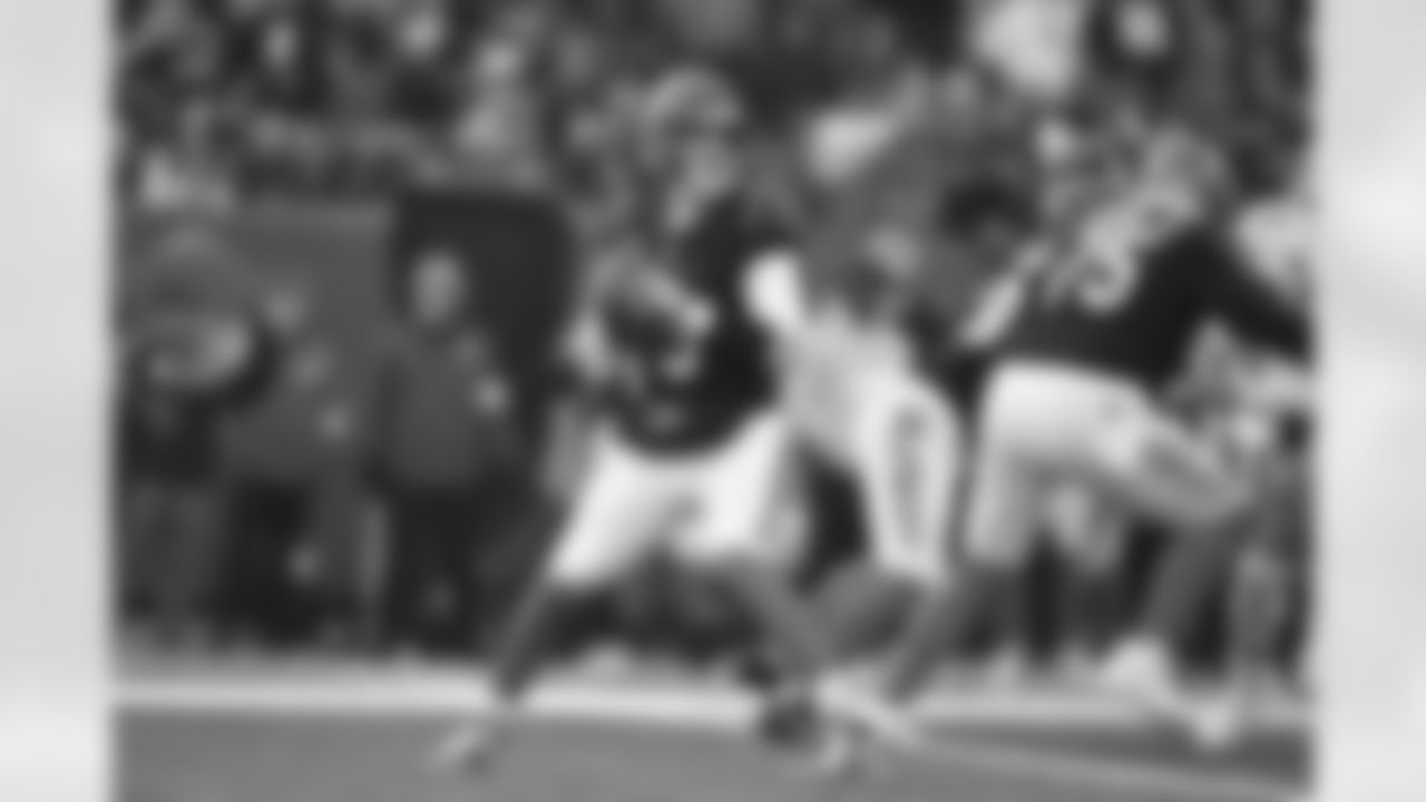 QB Joe Burrow looks to throw during Week 18 against the Cleveland Browns, Sunday, Jan. 4, 2026.