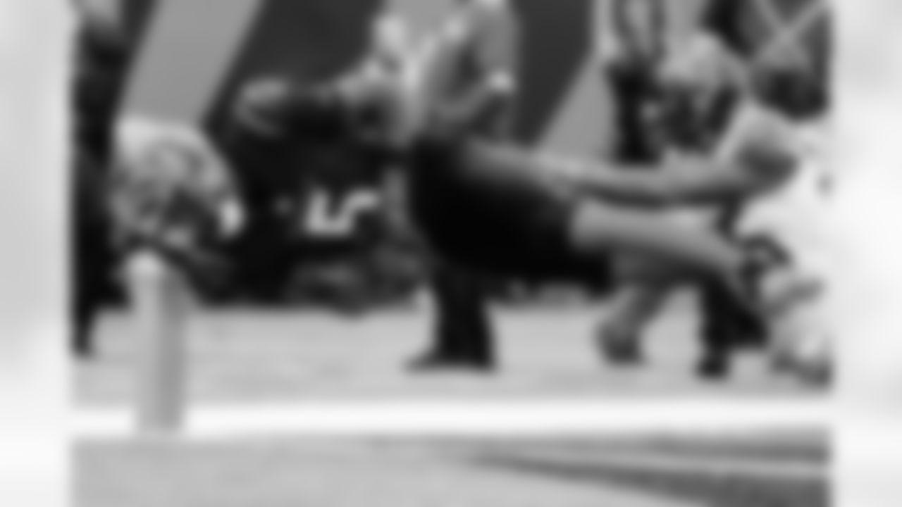 WR Tee Higgins scores a touchdown during Week 9 against the Chicago Bears, Sunday, Nov. 2, 2025.