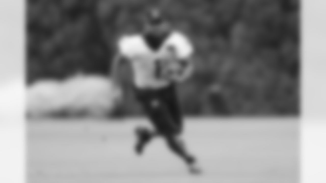 WR Ja'Marr Chase runs the ball during Phase Two of offseason workouts at Kettering Health Practice Fields, Wednesday, May 14, 2025.