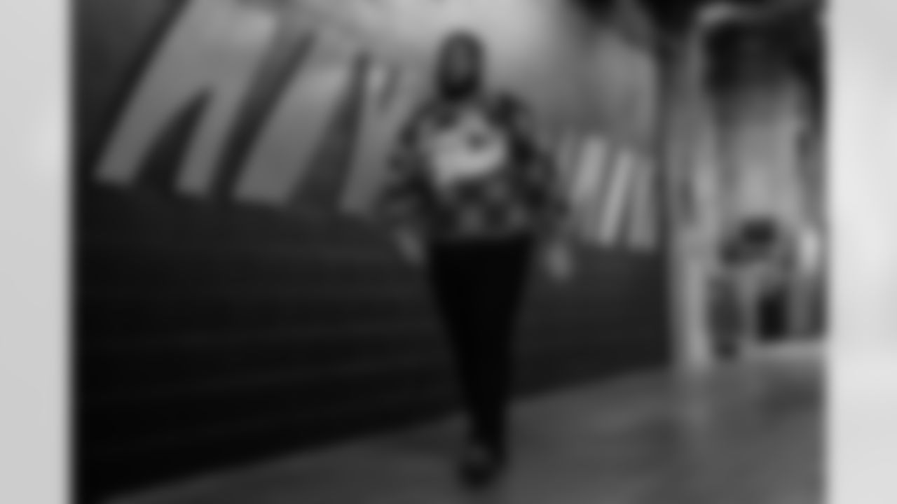 DT McKinnley Jackson arrives to Paycor Stadium ahead of Week 18 against the Cleveland Browns, Sunday, Jan. 4, 2026.