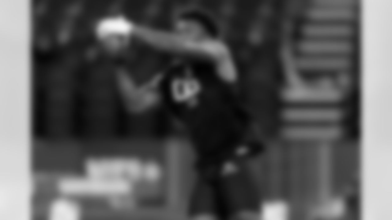 Clemson linebacker Barrett Carter participates in a drill at the NFL football scouting combine in Indianapolis, Thursday, February 27, 2025. (Brooke Sutton via AP)