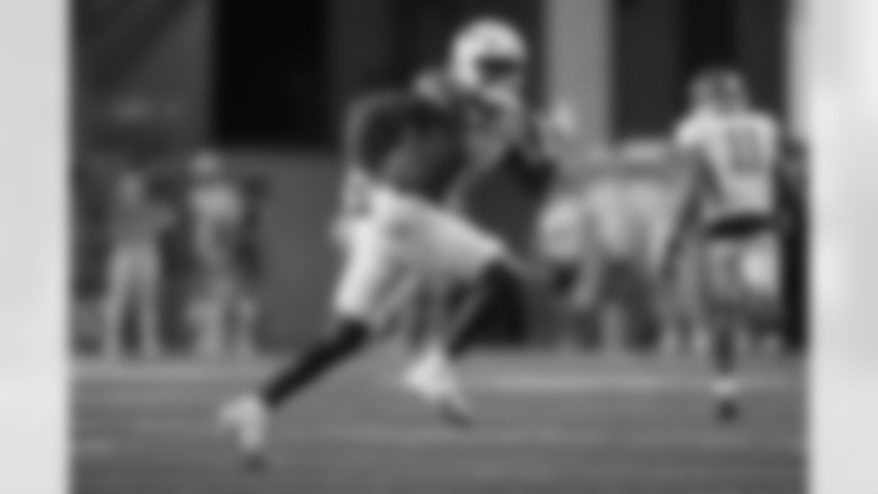 No. 42 - Anthony Hill Jr., LB, Texas