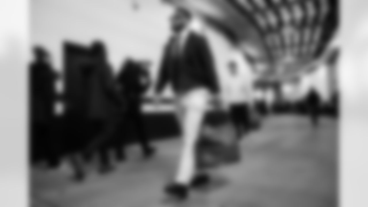 S Geno Stone arrives at M&T Bank Stadium ahead of Week 13 against the Baltimore Ravens, Thursday, Nov. 27, 2025.