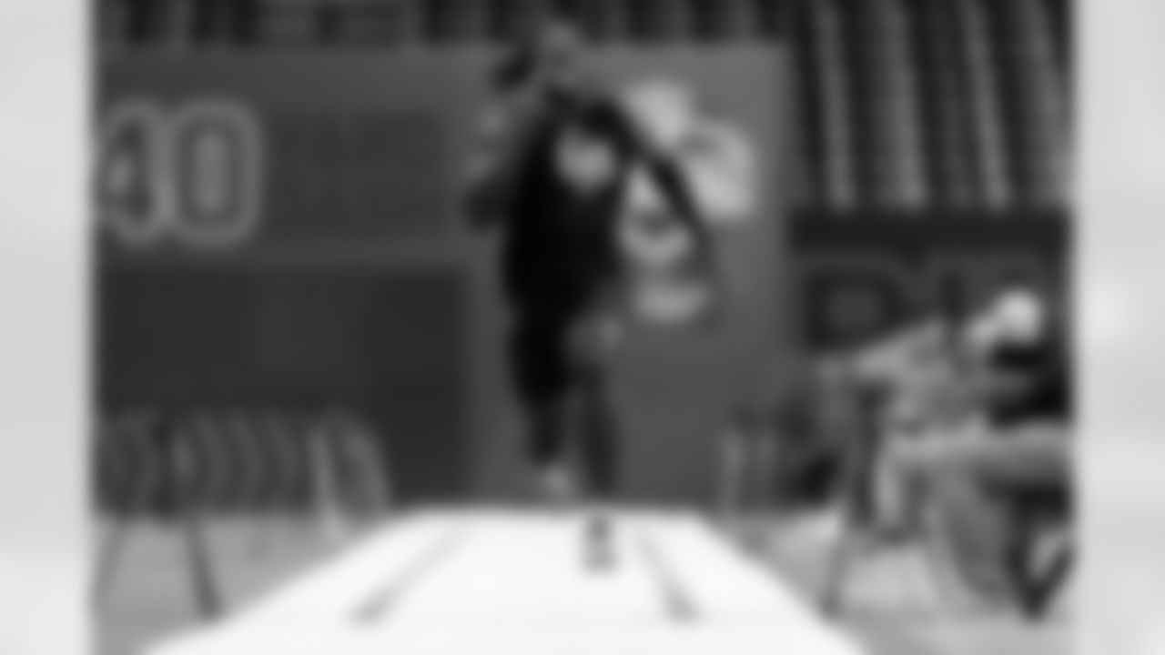 Texas A&M defensive lineman Shemar Stewart runs the 40-yard dash at the NFL football scouting combine in Indianapolis, Thursday, February 27, 2025. (Brooke Sutton via AP)