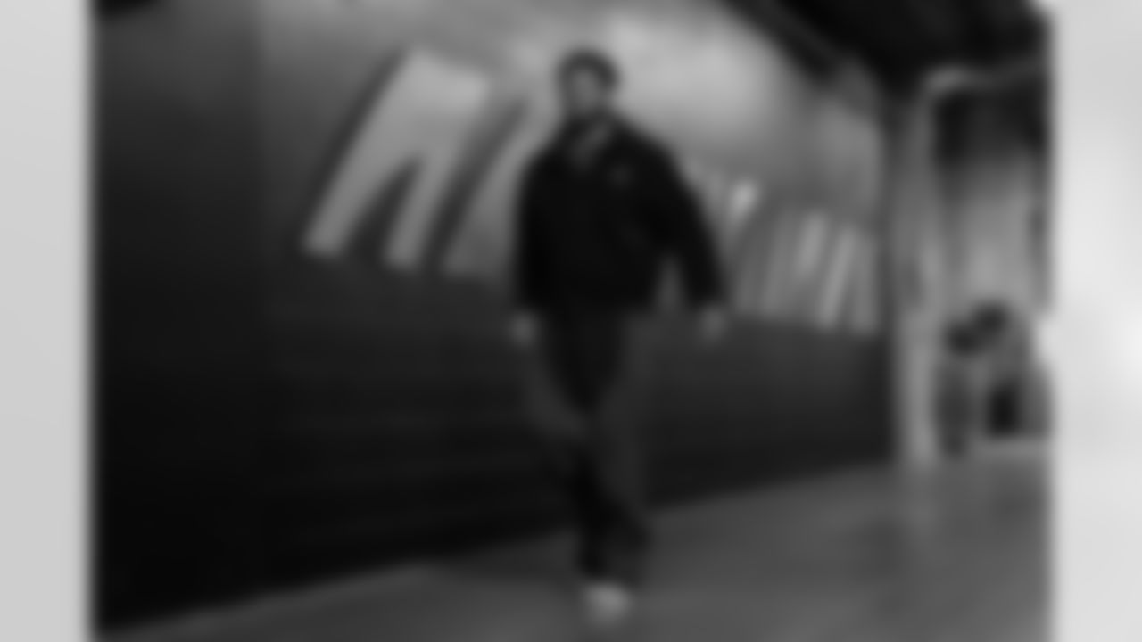 LB Joe Giles-Harris arrives to Paycor Stadium ahead of Week 18 against the Cleveland Browns, Sunday, Jan. 4, 2026.