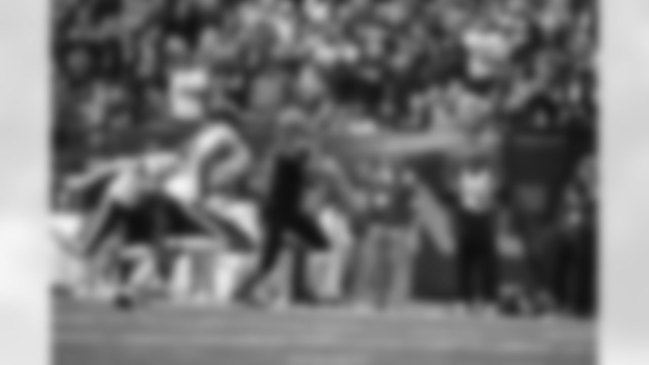 WR Ja'Marr Chase runs after the catch during Week 9 against the Chicago Bears at Paycor Stadium, Sunday, Nov. 2, 2025.