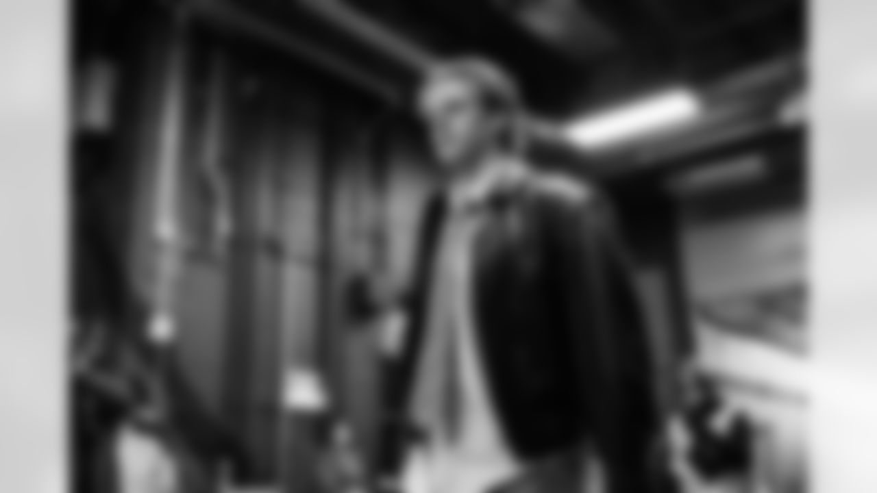 QB Joe Burrow arrives at Highmark Stadium ahead of Week 14 against the Buffalo Bills, Sunday, Dec. 7, 2025.