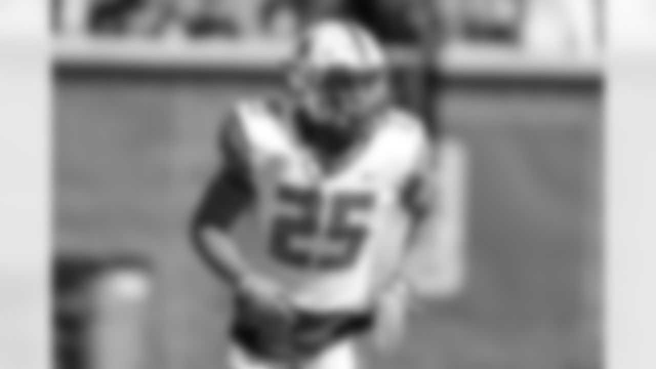 American Team cornerback Cam Taylor-Britt of Nebraska (25) runs a drill during warm-ups before an NCAA Senior Bowl college football game, Saturday, Feb. 5, 2022, in Mobile, Ala. (AP Photo/Butch Dill)