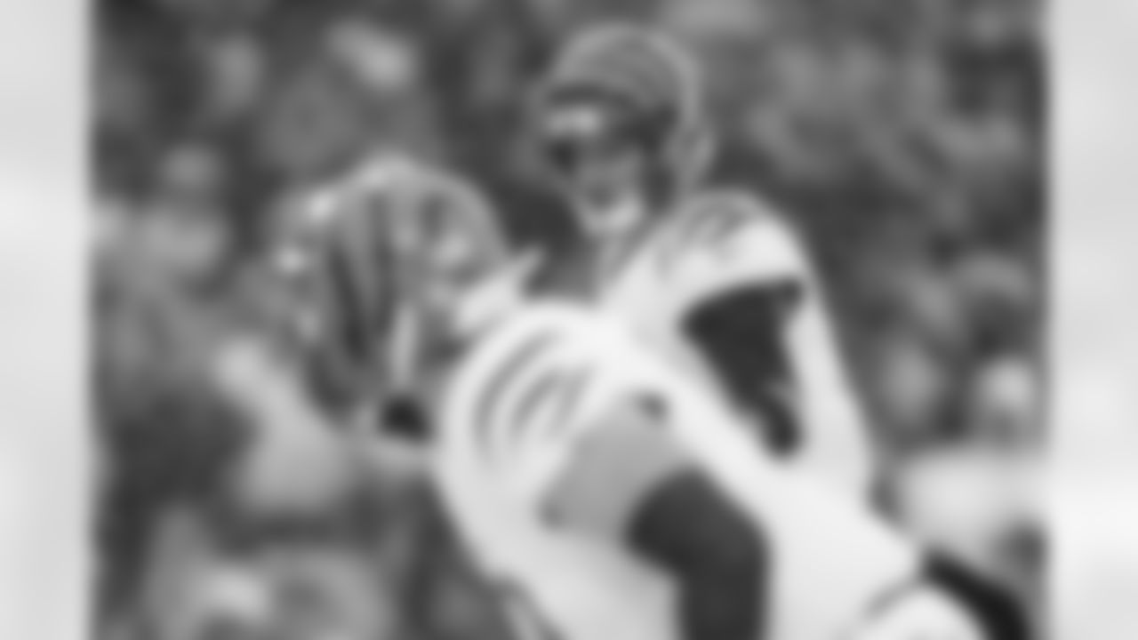 QB Joe Burrow presnap during Week 14 against the Buffalo Bills, Sunday, Dec. 7, 2025.