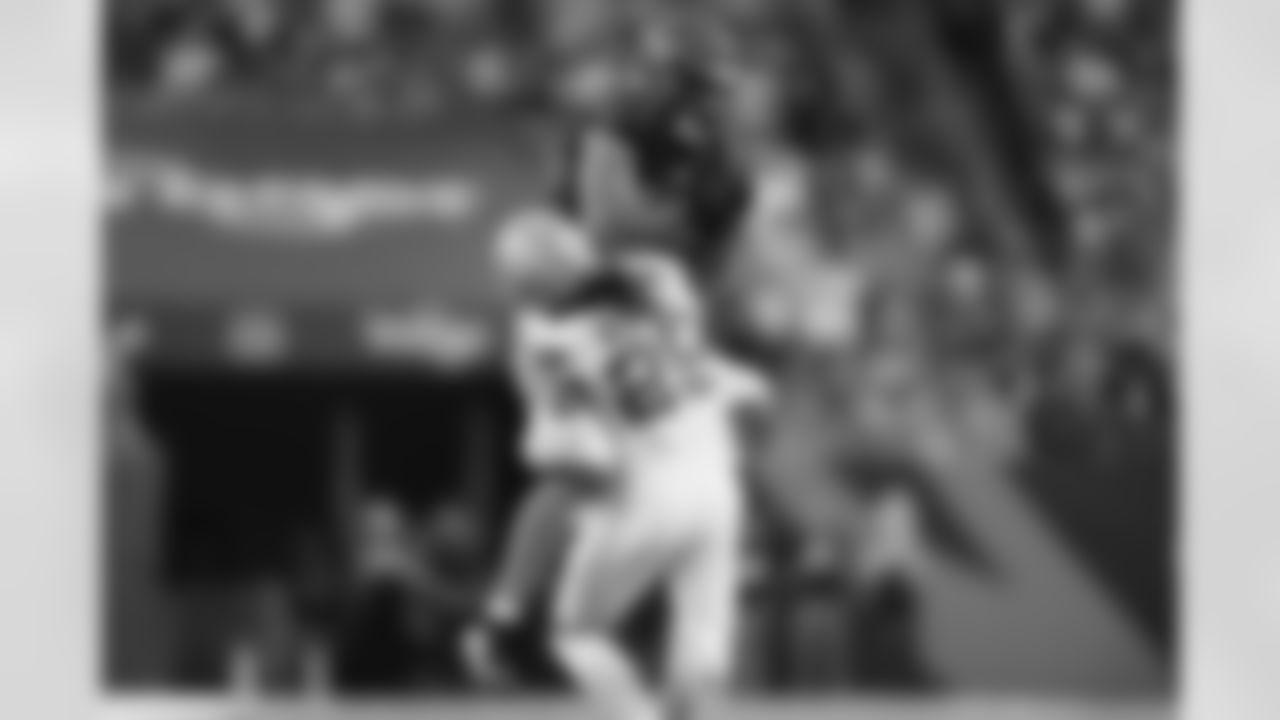 WR Andrei Iosivas makes a catch during Week 5 against the Detroit Lions, Sunday, Oct. 5, 2025.