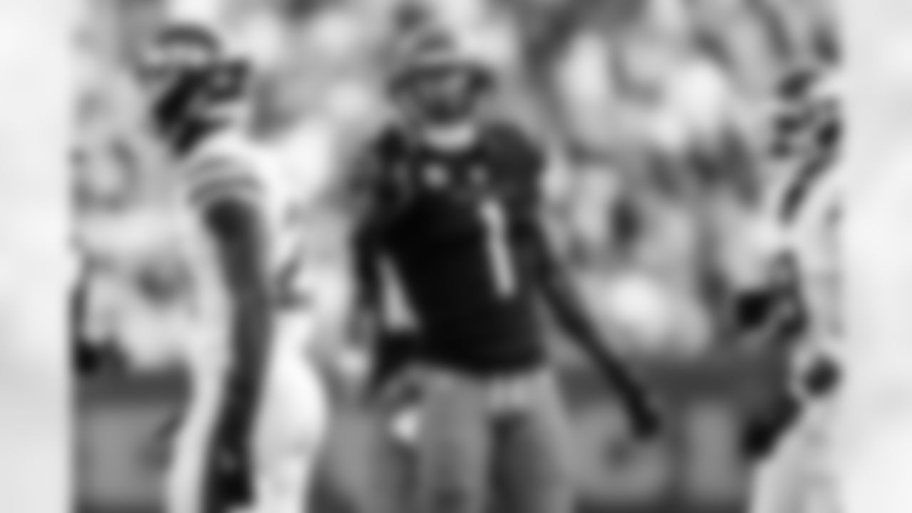 WR Ja'Marr Chase celebrates a first down during Week 8 against the New York Jets, Sunday, Oct. 26, 2025