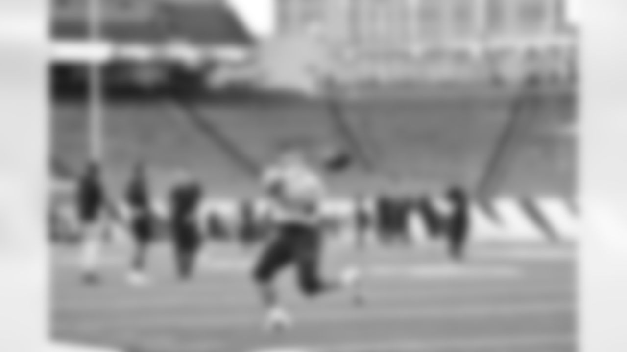 RB Chase Brown warms up ahead of Thursday Night Football Week 7 against the Pittsburgh Steelers at Paycor Stadium, Thursday, Oct. 16, 2025.