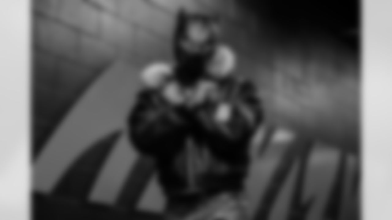 S Jordan Battle arrives at Paycor Stadium ahead of Week 9 against the Chicago Bears, Sunday, Nov. 2, 2025.