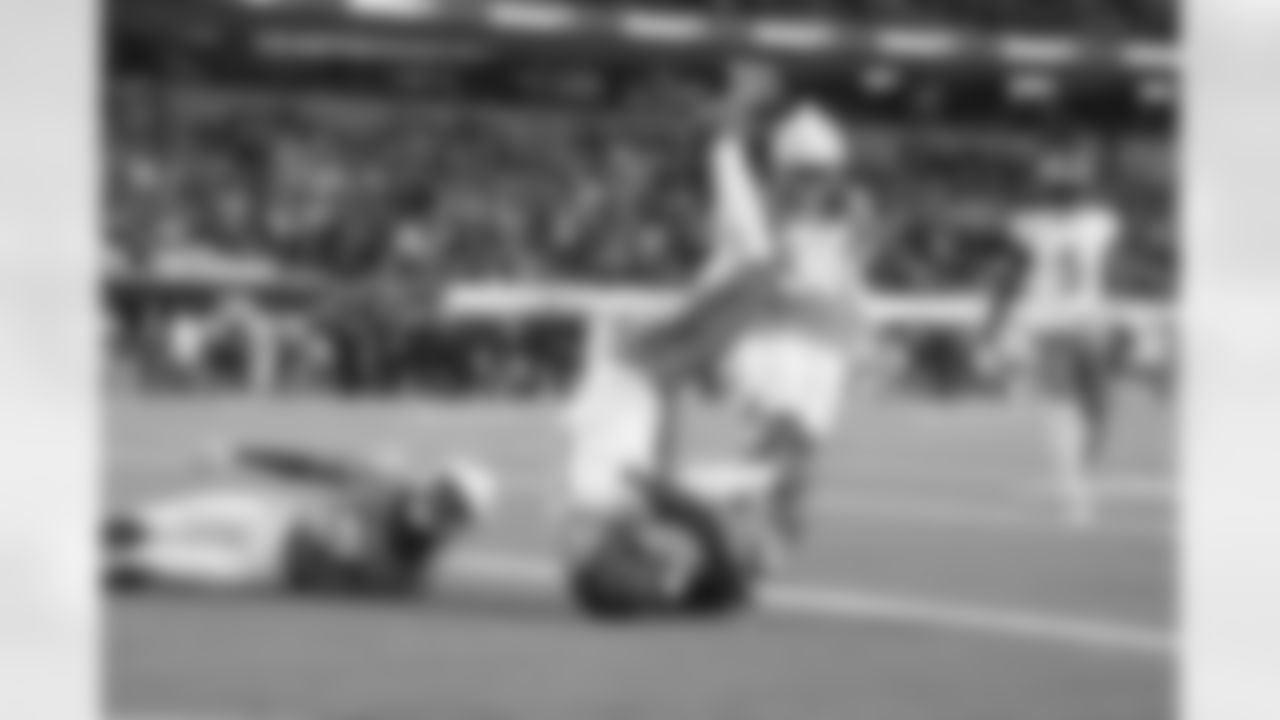WR Ja'Marr Chase scores a touchdown in the fourth quarter during Week 11 against the Los Angeles Chargers at SoFi Stadium, Sunday, November 17, 2024