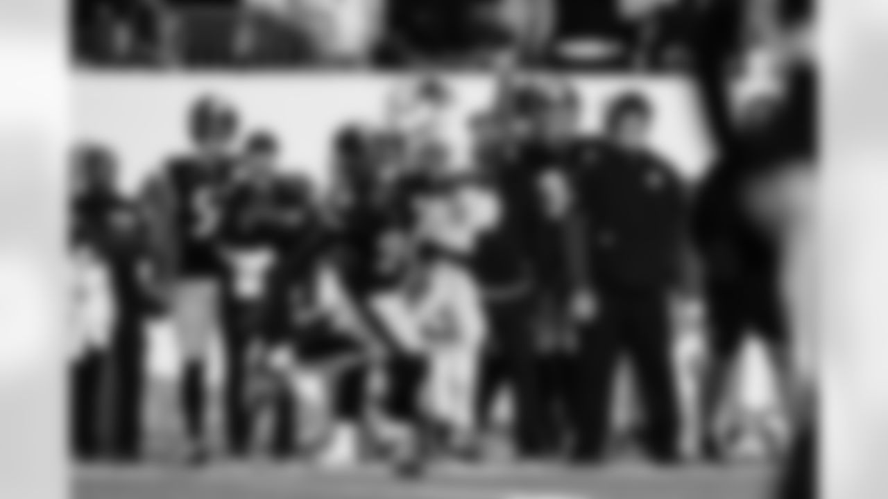 WR Ja'Marr Chase catches a pass during Week 7 against the Pittsburgh Steelers at Paycor Stadium, Thursday, Oct. 16, 2025.