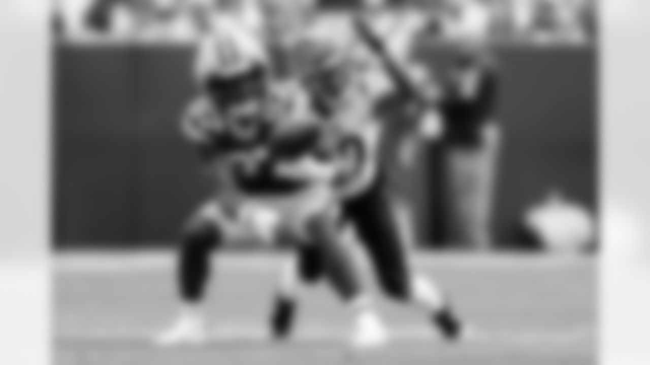 CB DJ Turner II breaks up a pass during Week 6 against the Green Bay Packers, Sunday, Oct. 12, 2025.