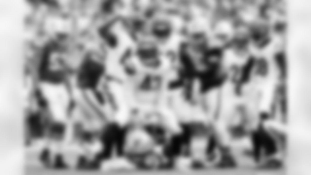 LB Joe Giles-Harris during Week 16 against the Miami Dolphins at Hard Rock Stadium, Sunday, Dec. 21, 2025.