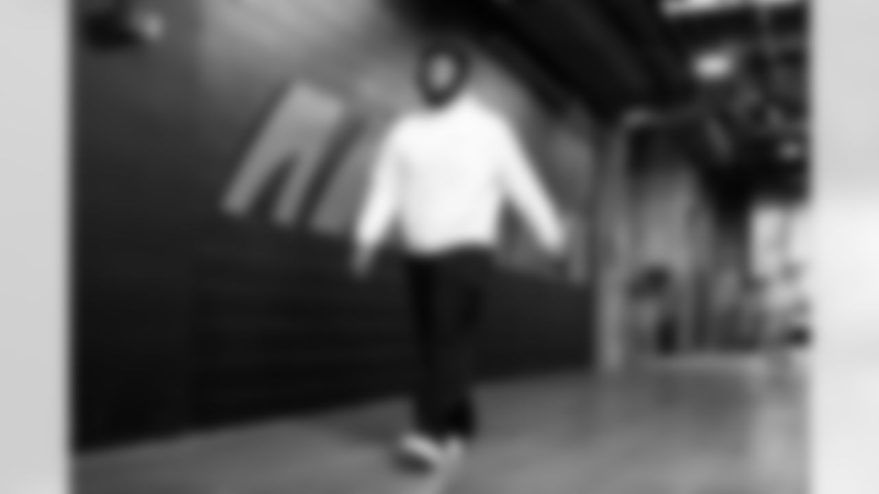 G Jalen Rivers arrives at Paycor Stadium ahead of Week 17 against the Arizona Cardinals, Sunday, Dec. 28, 2025.