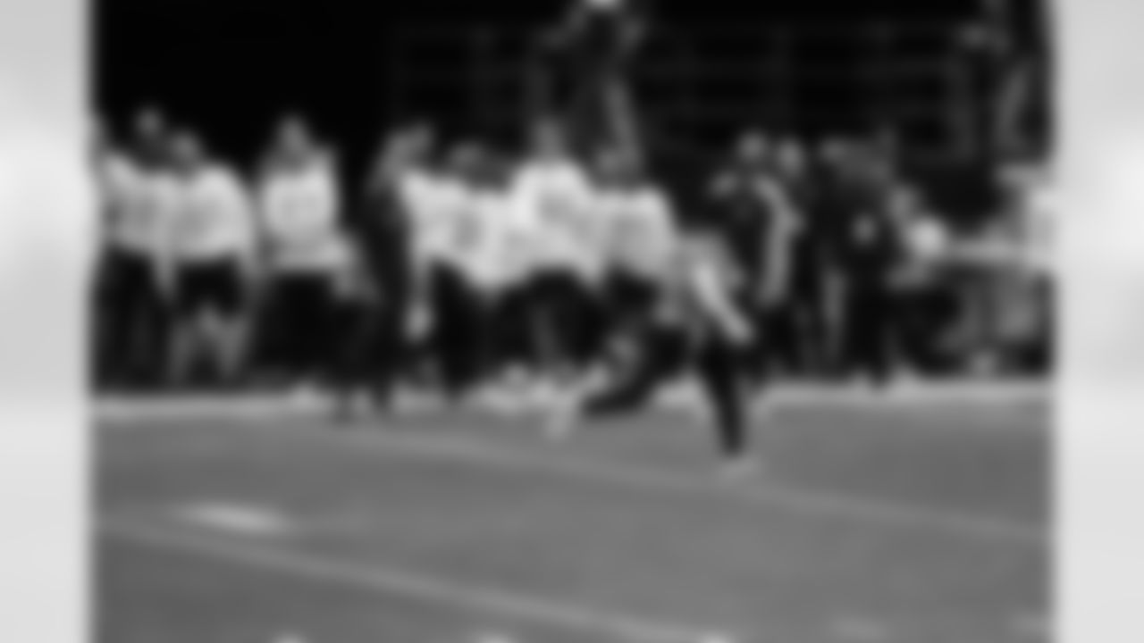 WR Ja'Marr Chase returns an interception for a touchdown during the 2026 Pro Bowl Game on Tuesday, February 3, 2026 in San Francisco, California.