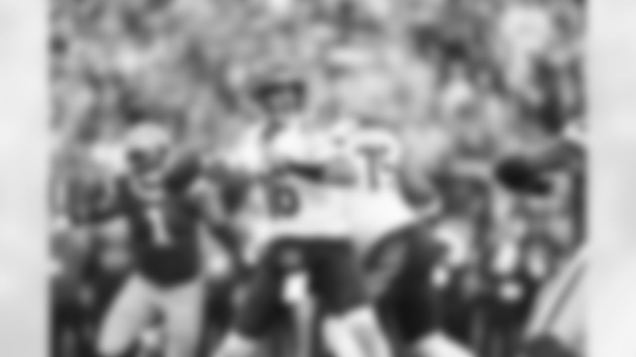 QB Joe Flacco throws the ball during Week 6 against the Packers in Green Bay, Sunday, Oct. 12, 2025.