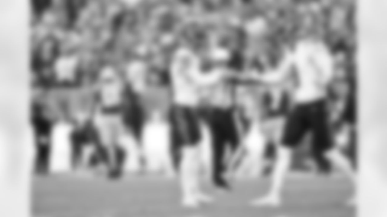 K Evan McPherson celebrates a made field goal during Week 6 against the Packers in Green Bay, Sunday, Oct. 12, 2025.