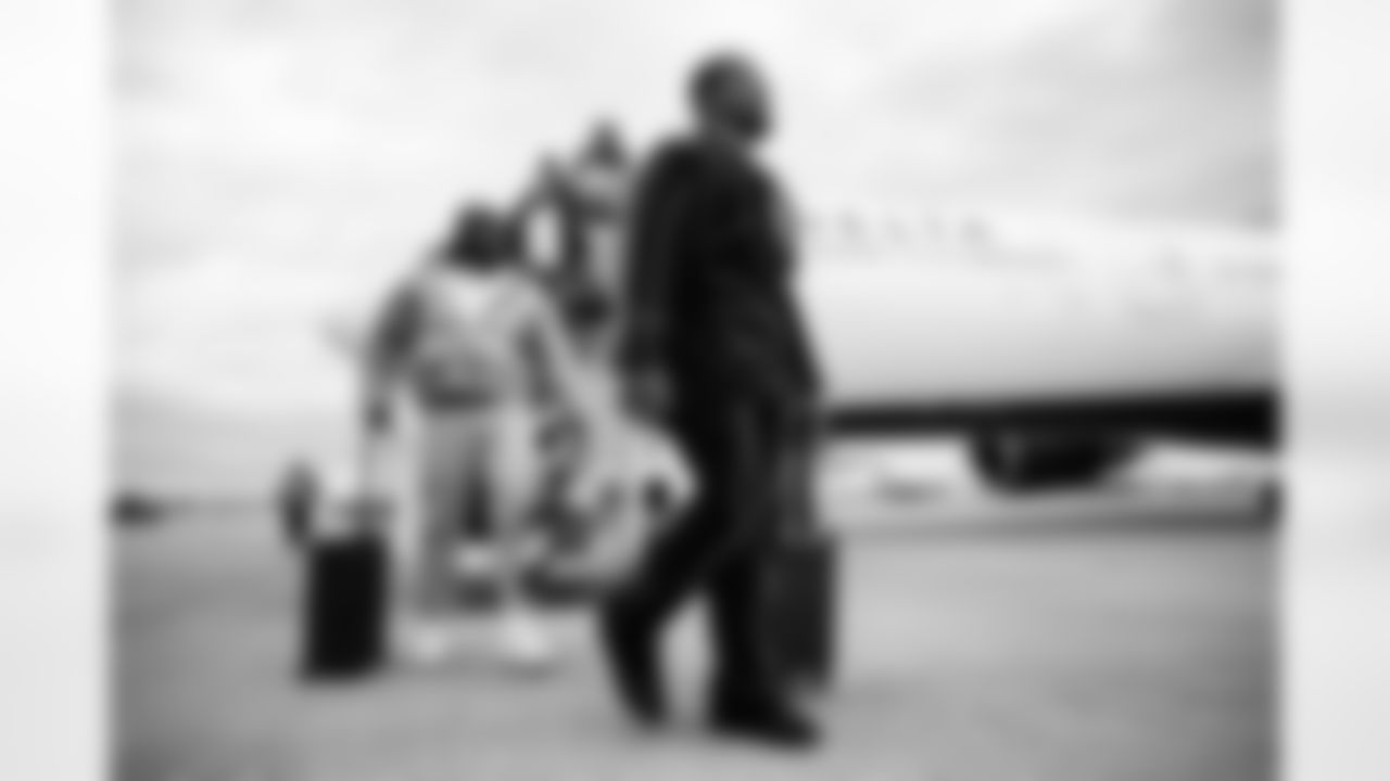 DT B.J. Hill arrives in Pittsburgh ahead of Week 11 against the Steelers, Saturday, Nov. 15, 2025.