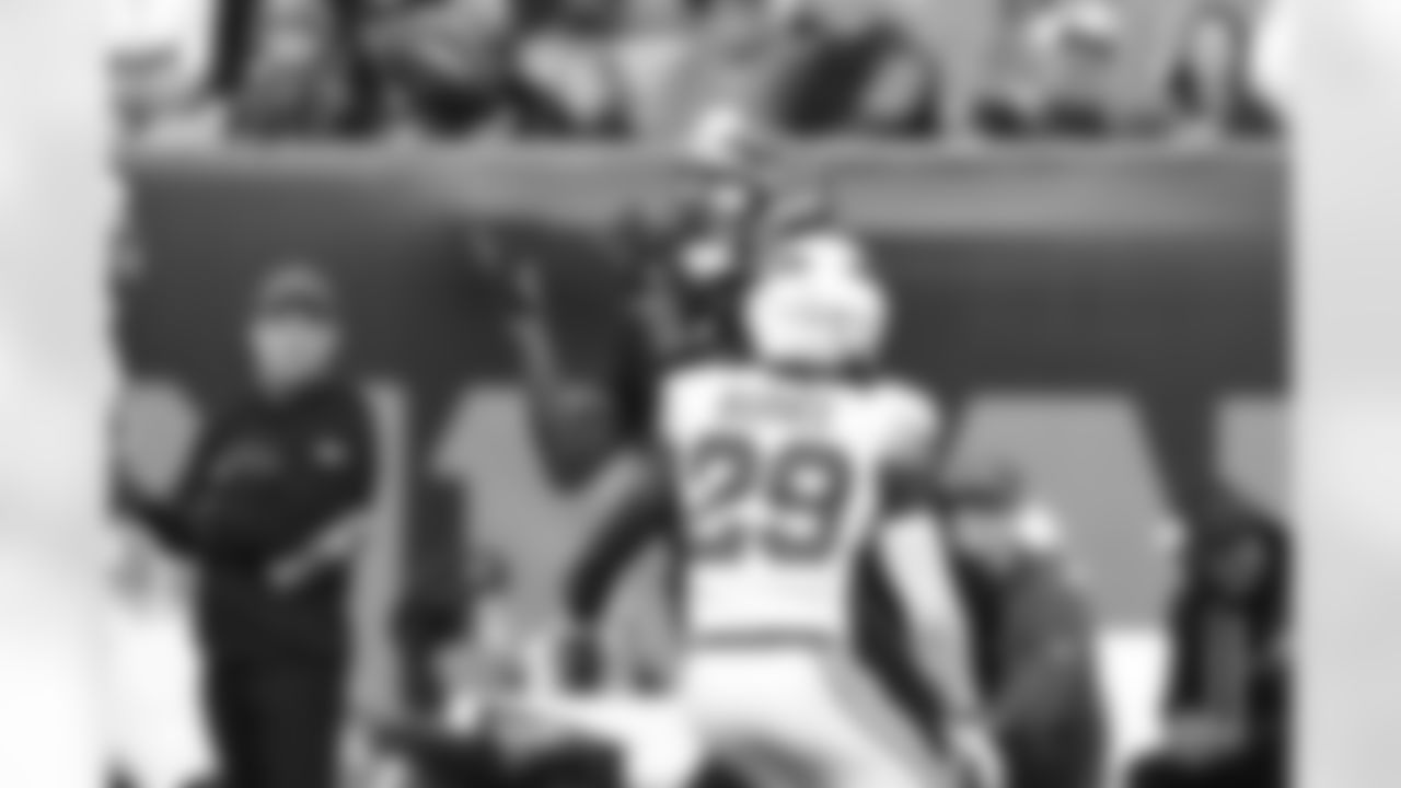 WR Tee Higgins looks in a catch during Week 17 against the Arizona Cardinals at Paycor Stadium, Sunday, Dec. 28, 2025.